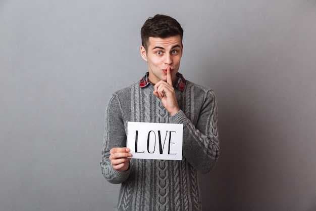 We Had a Great Date - Why Won't He Text Me Back? 8 Reasons