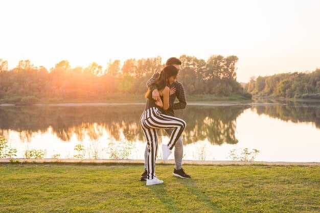 Self-Esteem & Love - How Confidence Shapes Your Romantic Life