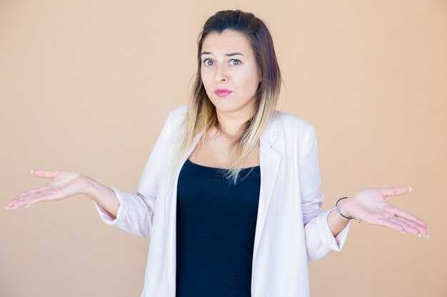 Why Women Don't Approach - 10 Reasons & How to Change It
