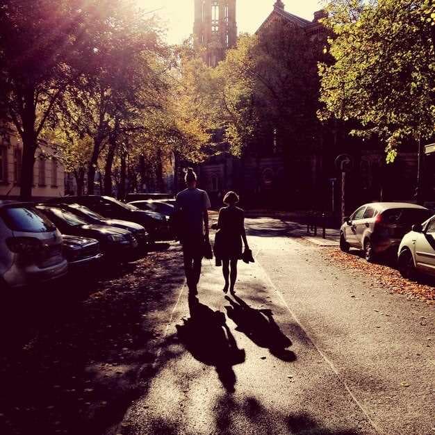 Moving to a New City Alone - It's Less Lonely Than You Think