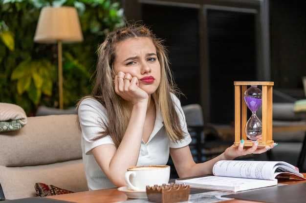 Why You Become Anxious & ClingyïŒ The Avoidant's 'Interest Trap' Explained.