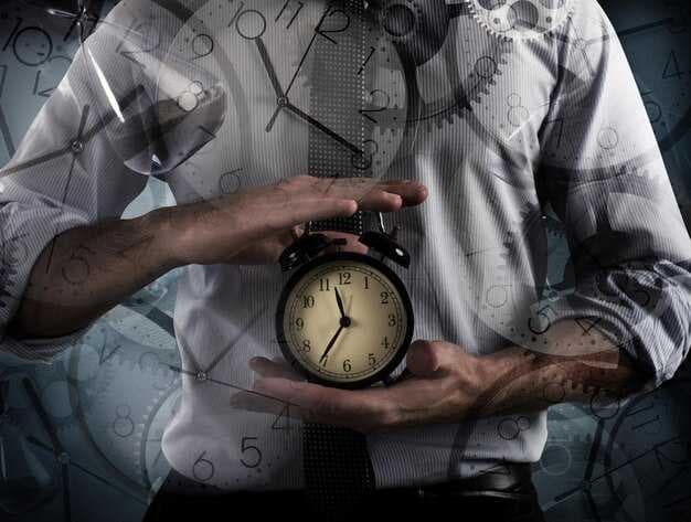 The Avoidant’s Secret Clock: The Truth About WHEN to Reach Out (Psychology Explained)