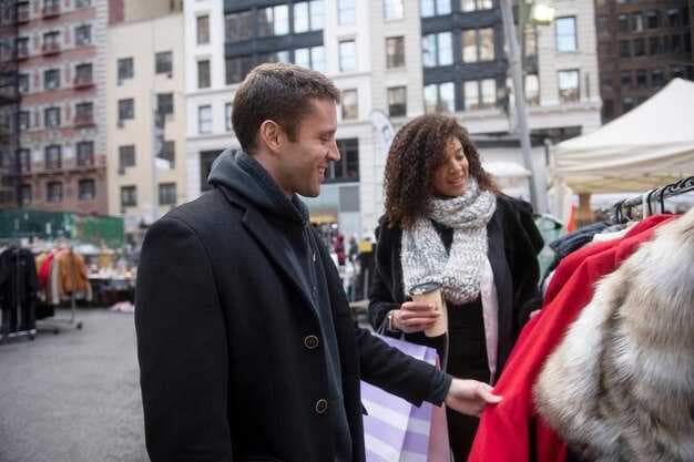 Sex and the City Experiment - A Year of Dating in NYC's Cutthroat Meet Market