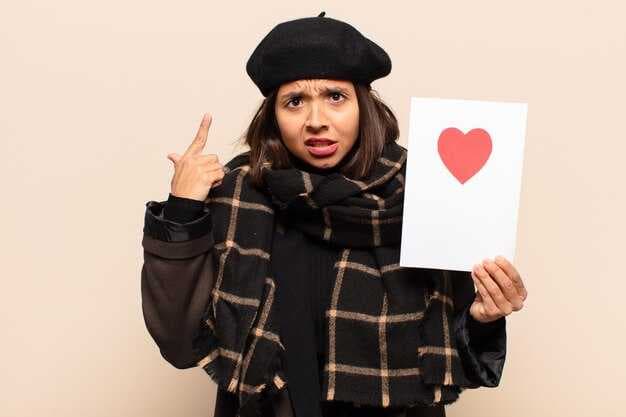 How Do You Know You Love Someone? 10 Signs It's More Than a Crush
