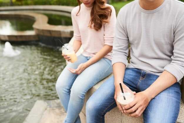 How Much Alone Time Is Normal in a Relationship? Guide