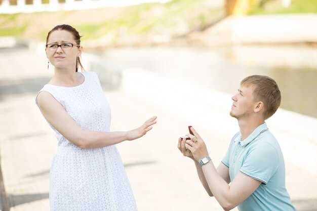 17 Warning Signs You're in a Narcissistic Marriage or Relationship