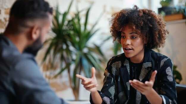 25 Conversation Starters to Get and Keep Someone's Attention