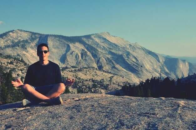 Meditation Mountain - A Practical Guide to Mindfulness and Calm