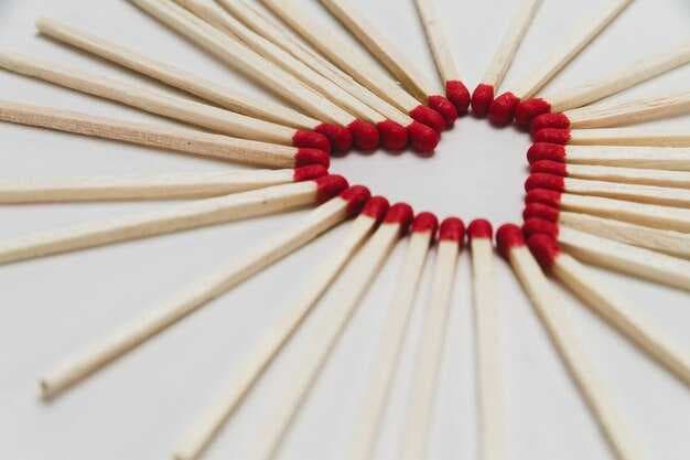 Passionate Love vs Compassionate Love - Differences, Signs & Which Lasts Longer