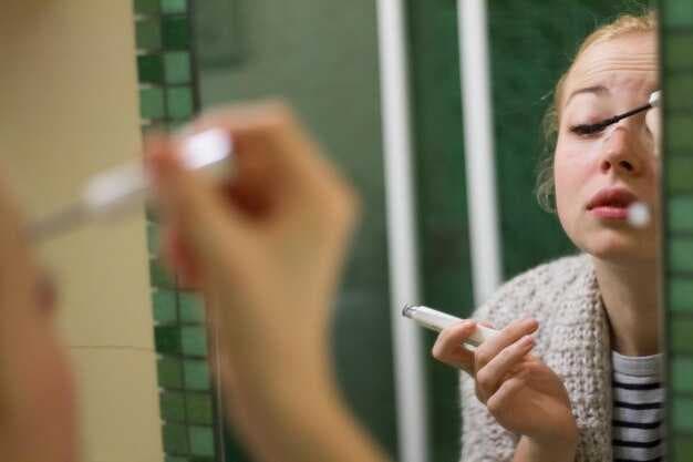 How to Spot Jealousy - 10 Clear Signs & How to Respond