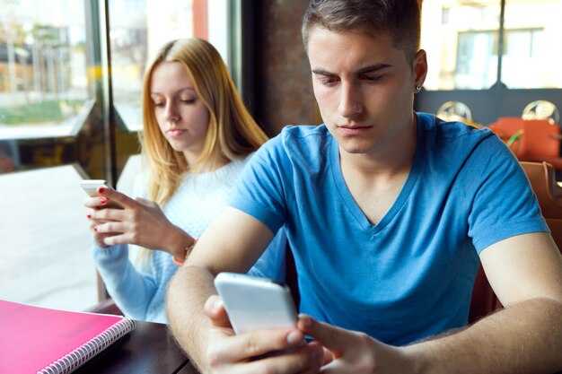 Overt flirtation: words and emojis that indicate romantic intent