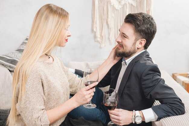 What Matters to Men on a First Date - Key Qualities & Tips What Matters to Men on a First Date: Key Qualities & Tips