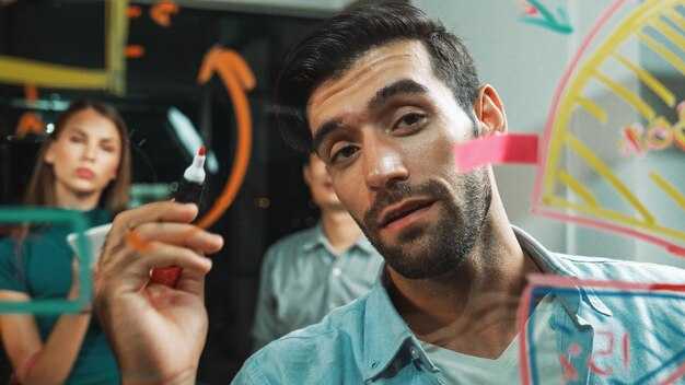 10 Signs of a Creative Person – Recognize and Grow Your Creativity