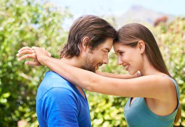 Practical signs that your bond relies on touch and closeness