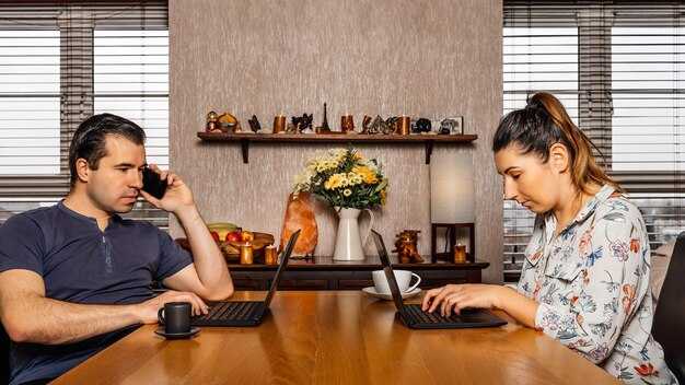 18 Obvious Signs Your Husband Secretly Has a Work Wife – What It Means and How to Respond