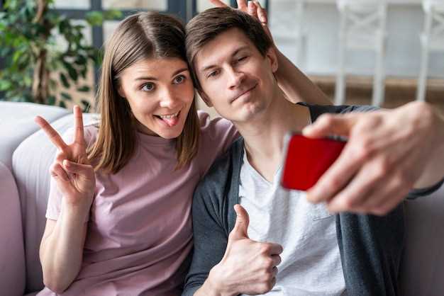 27 Pivotal Signs He Wants a Serious Relationship With You