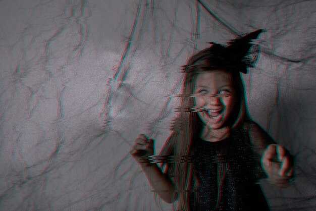 3 Childhood Trauma Traps That Make You Attach Too Fast