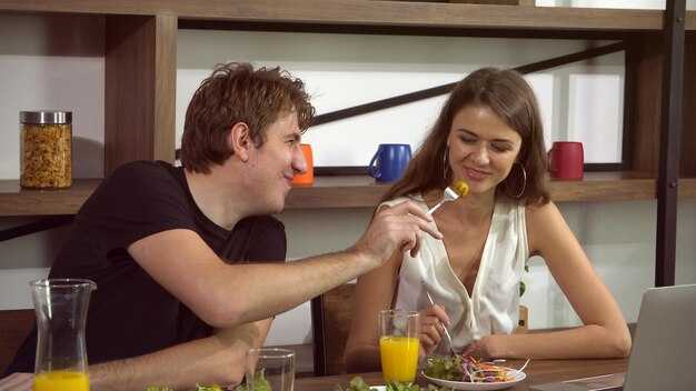 3 Science-Backed Benefits of Being Single – What Singles Do Better