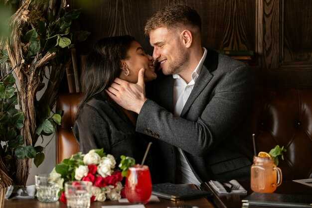 31 Romantic and Budget-Friendly Date Night Ideas for Newlyweds on a Budget