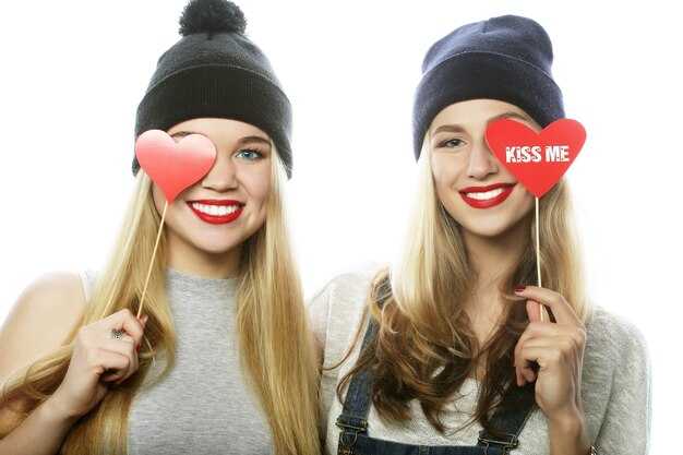 4 Reasons to Marry Your Best Friend | Benefits, Love & Trust