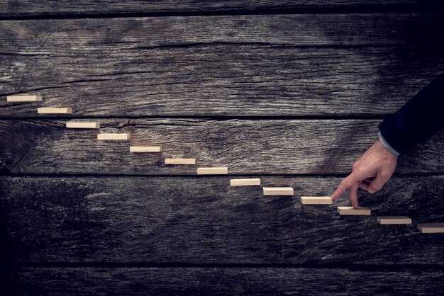 9 Steps to Build a Strong Decision-Making Process