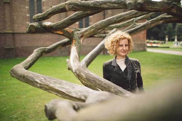 How to locate Adelaide Goodeve’s published works in online and local library catalogs