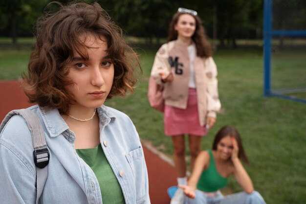 Are You Surrounded by Bullies？ The Hidden Reason You Let Them In