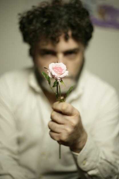 Avoidant Attachment： This ＂Shift＂ Isn’t Rejection. It’s Love (Don’t Walk Away) ｜ Jordan Peterson