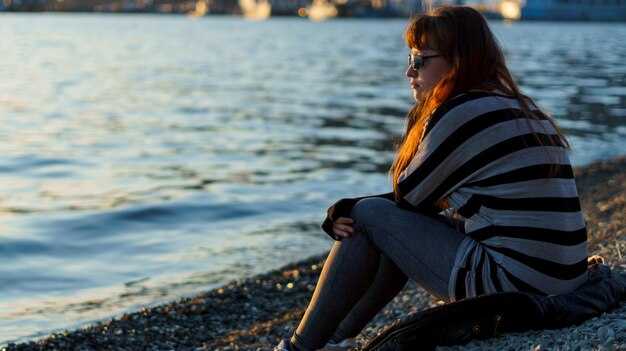 Being Single and Lonely – Causes, Coping Tips & Hope