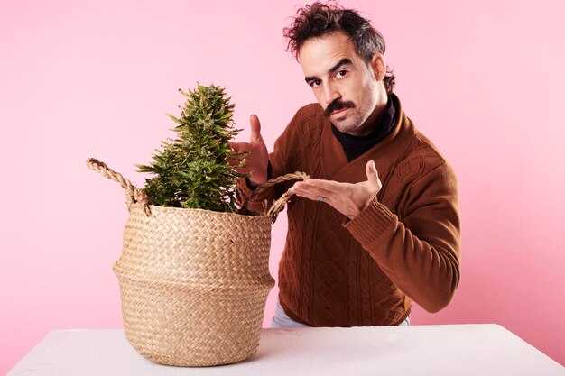 How do privacy and space constraints in male-dominated households block recycling?