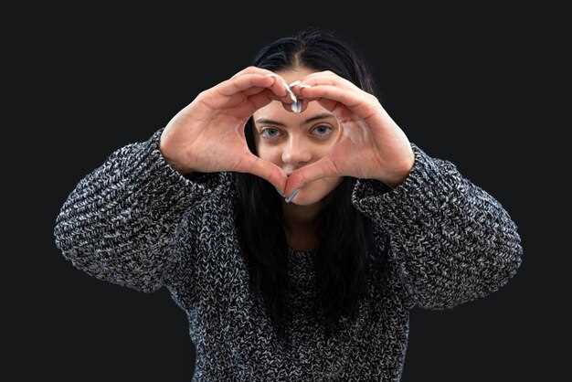 Can You Fall in Love Simply by Holding Eye Contact? Science, Evidence & Tips