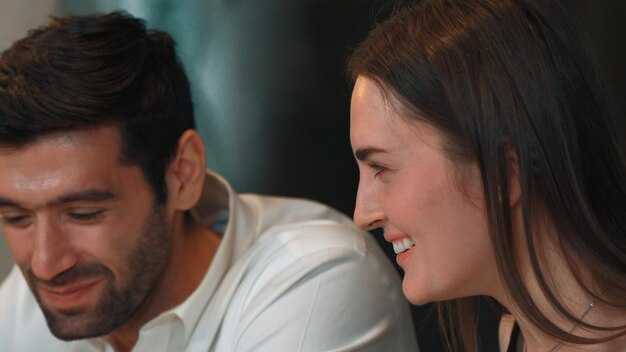 Clinginess in Relationships – Attachment Theory Explained