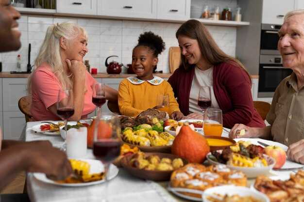 Do Family Dinners Support Mental Health? Research & Tips