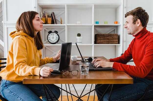 Do Long Distance Relationships Work? All You Need to Know + Expert Tips