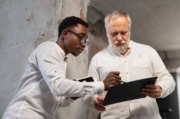 Verify Marckini's medical training, certifications and career timeline