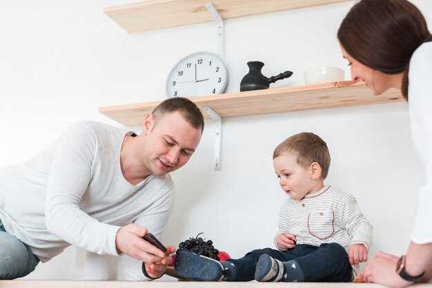 Having Kids Later in Life – Risks, Benefits & Parenting Tips