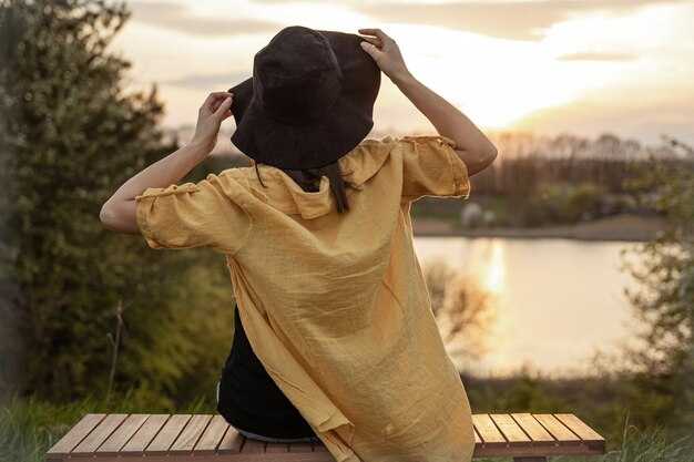 Anchor attention to inhale and exhale sensations