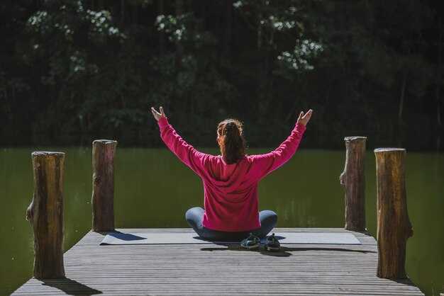 Practical, book-backed steps to stay present through daily actions