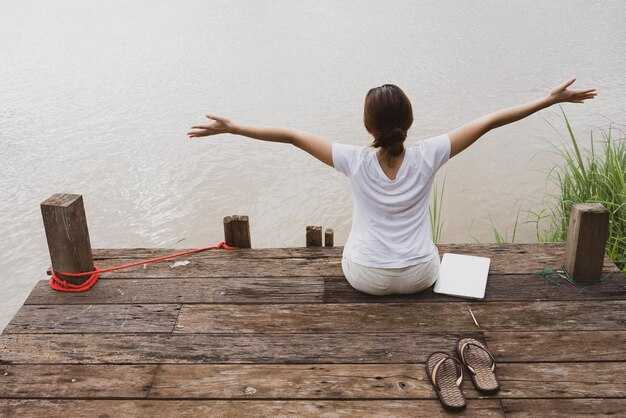 How to Live in the Moment – Simple Mindfulness Tips to Be Present Today