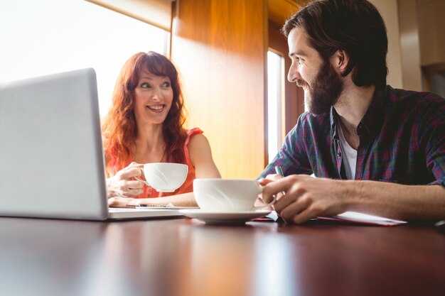 How to Make a Long-Distance Relationship Work – Practical Tips for Communication and Trust