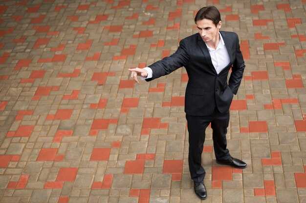 How to Make an Avoidant Obsessed (And Walk Away First)