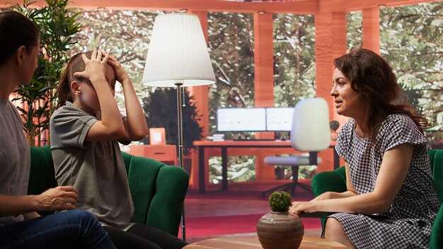 Identify Personal Rejection Triggers and Early Signs in Daily Interactions