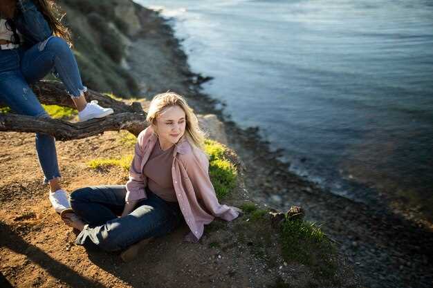 Determine Healthy Relationship Indicators: Respect, Communication, Trust