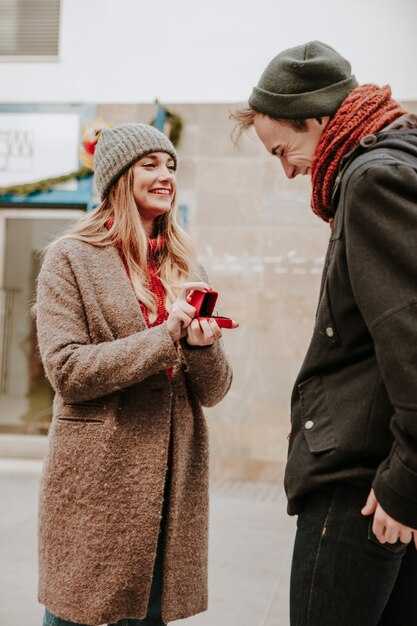 I Gave My Number to a Postman I Had a Crush On — He Proposed 6 Months After Our First Date