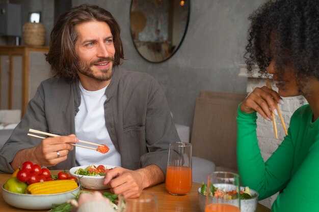 Section 2: Remove distractions and create a calm dining space