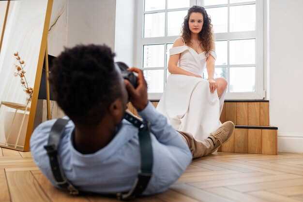 Mirroring in a Relationship: What It Is & How It Helps