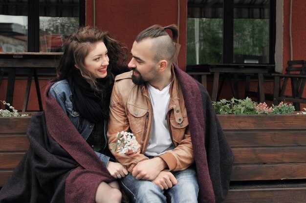 Short Kings – Meet the Women Who Love Dating Short Men