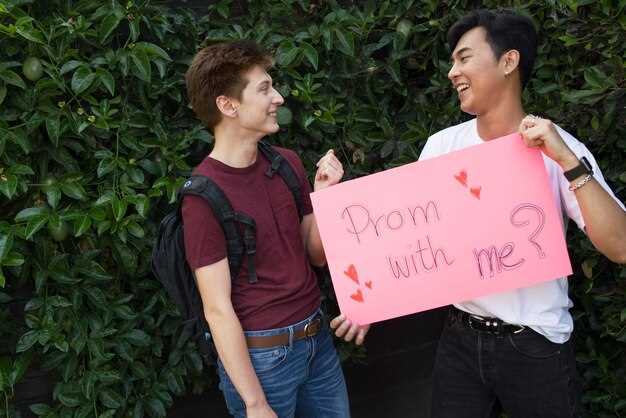Should You Say 'I Love You' First or Wait for Him? How to Decide