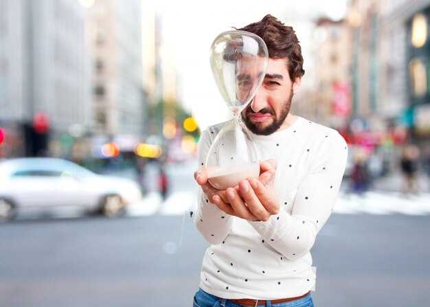 STOP CHASING. START ATTRACTING： The Hidden Secret No One Told You Avoidant Partners ｜ Mel Robbins