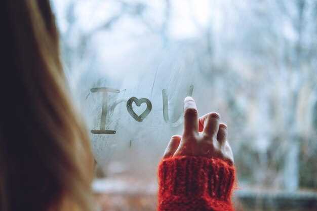 Stuck on 'Loves Me, Loves Me Not'? How to Tell — Signs to Look For